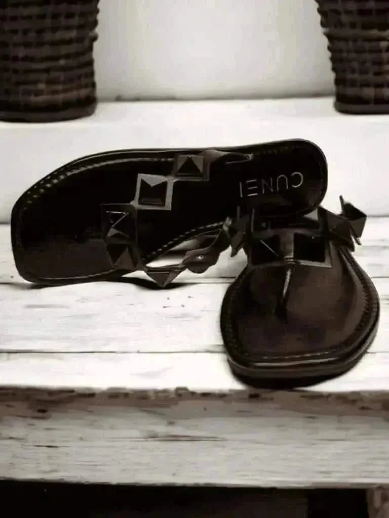 Black Stud Flats