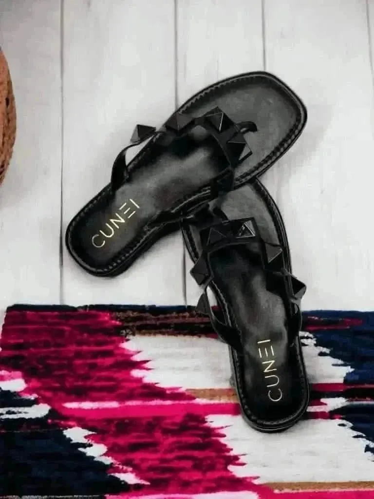 Black Stud Flats