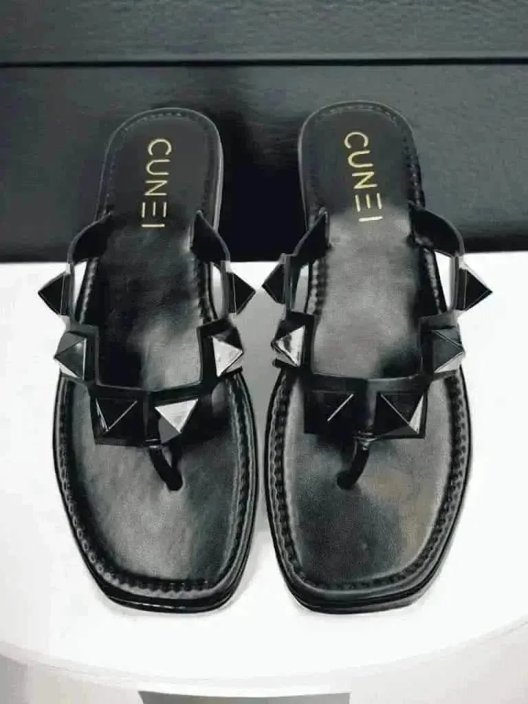 Black Stud Flats