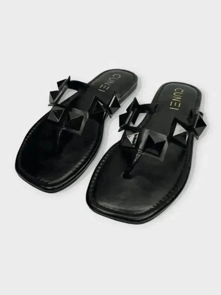 Black Stud Flats