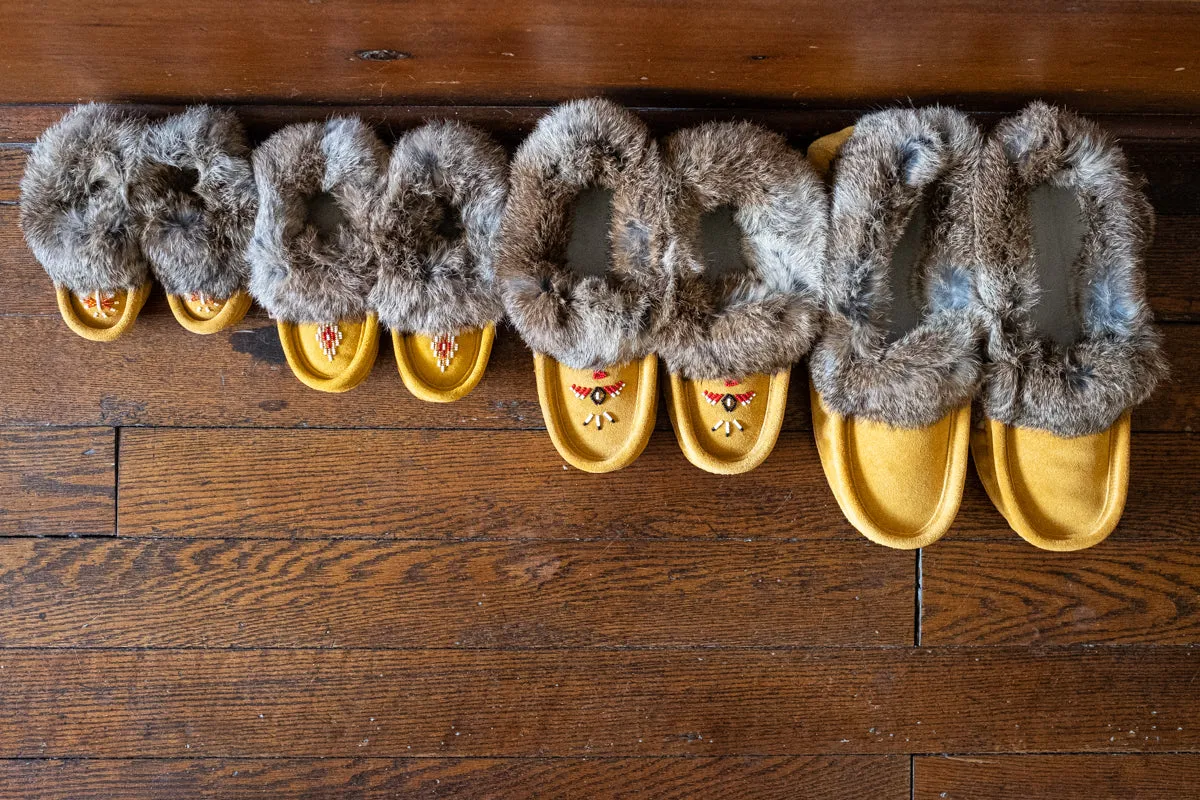 Children's Lined Rabbit Fur Indian Tan Beaded Moccasins