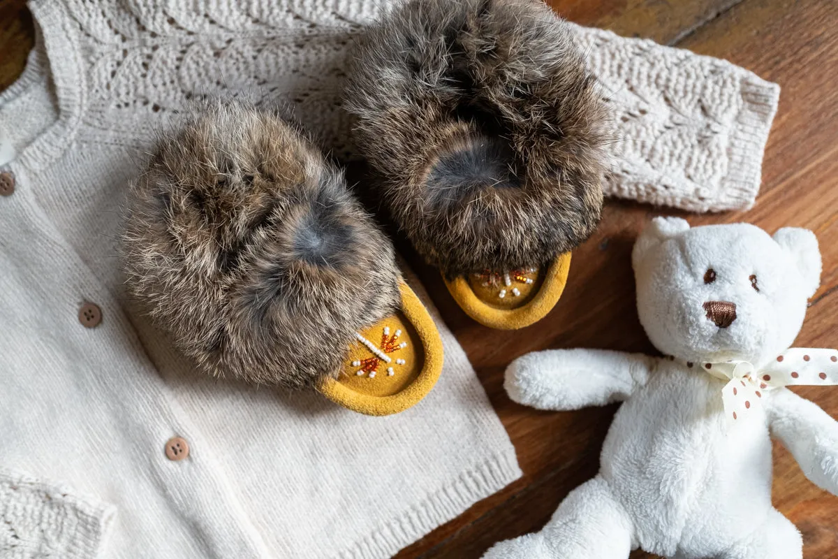 Children's Lined Rabbit Fur Indian Tan Beaded Moccasins