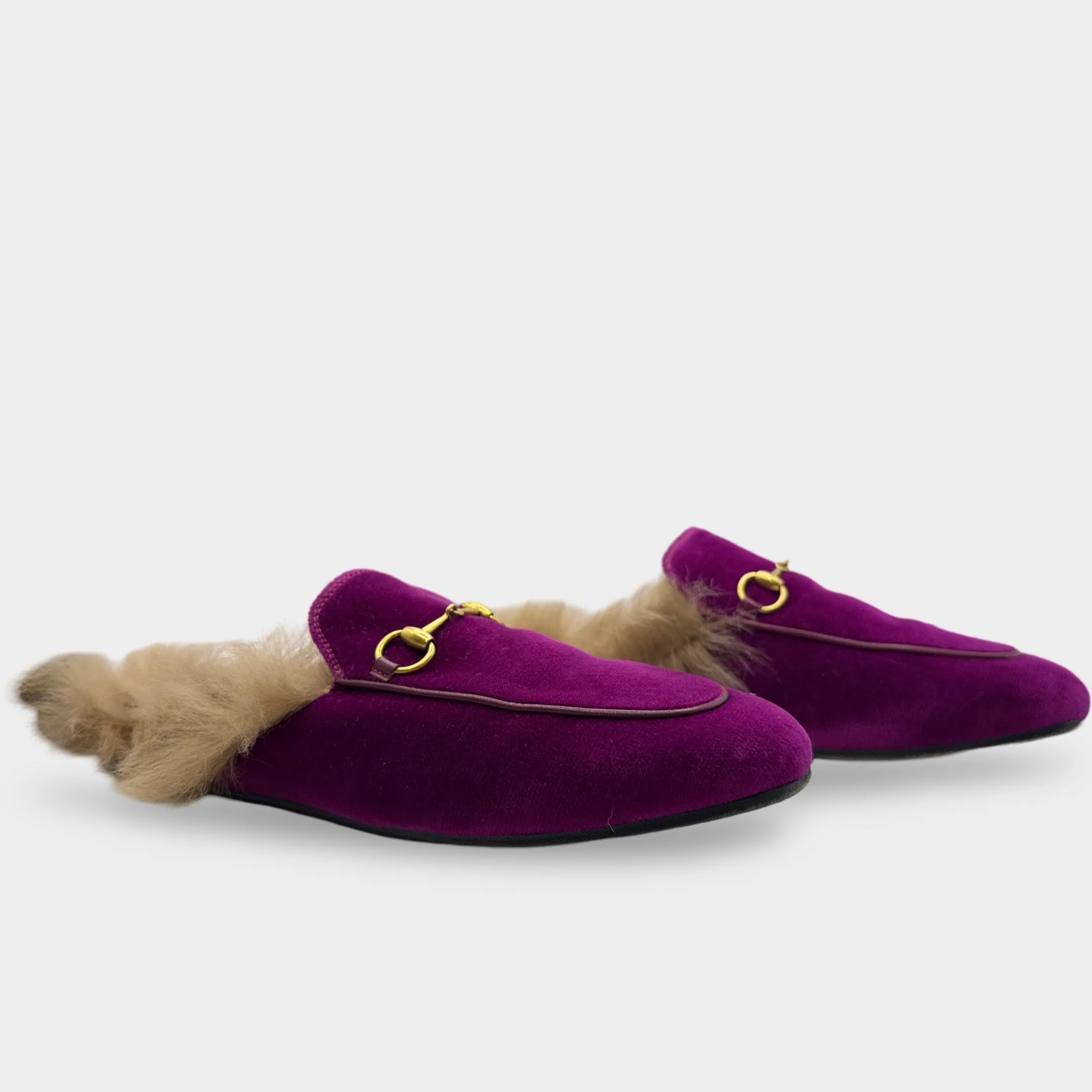 Gucci Women's Fuchsia Velvet Fur Womens Princetown Slippers