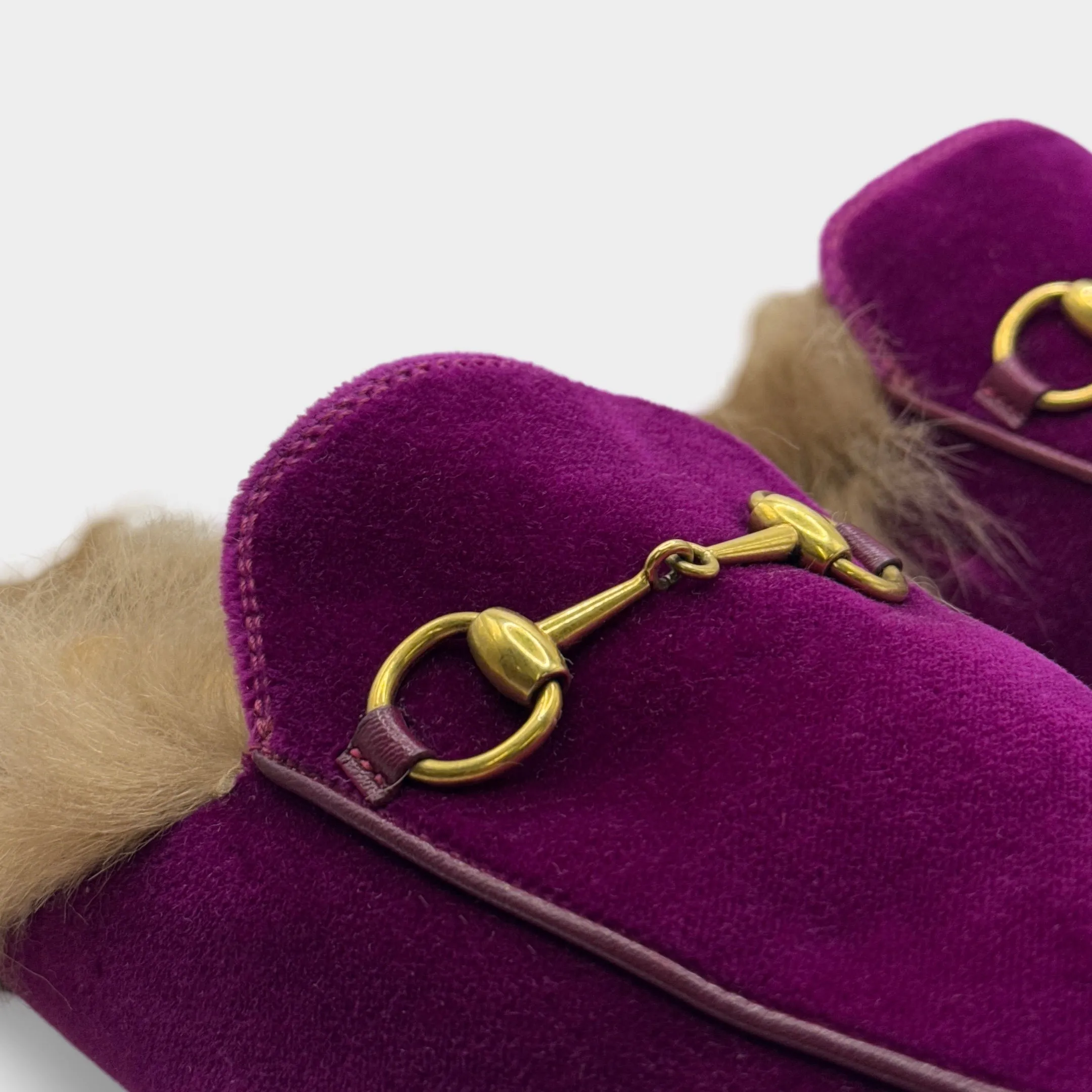 Gucci Women's Fuchsia Velvet Fur Womens Princetown Slippers